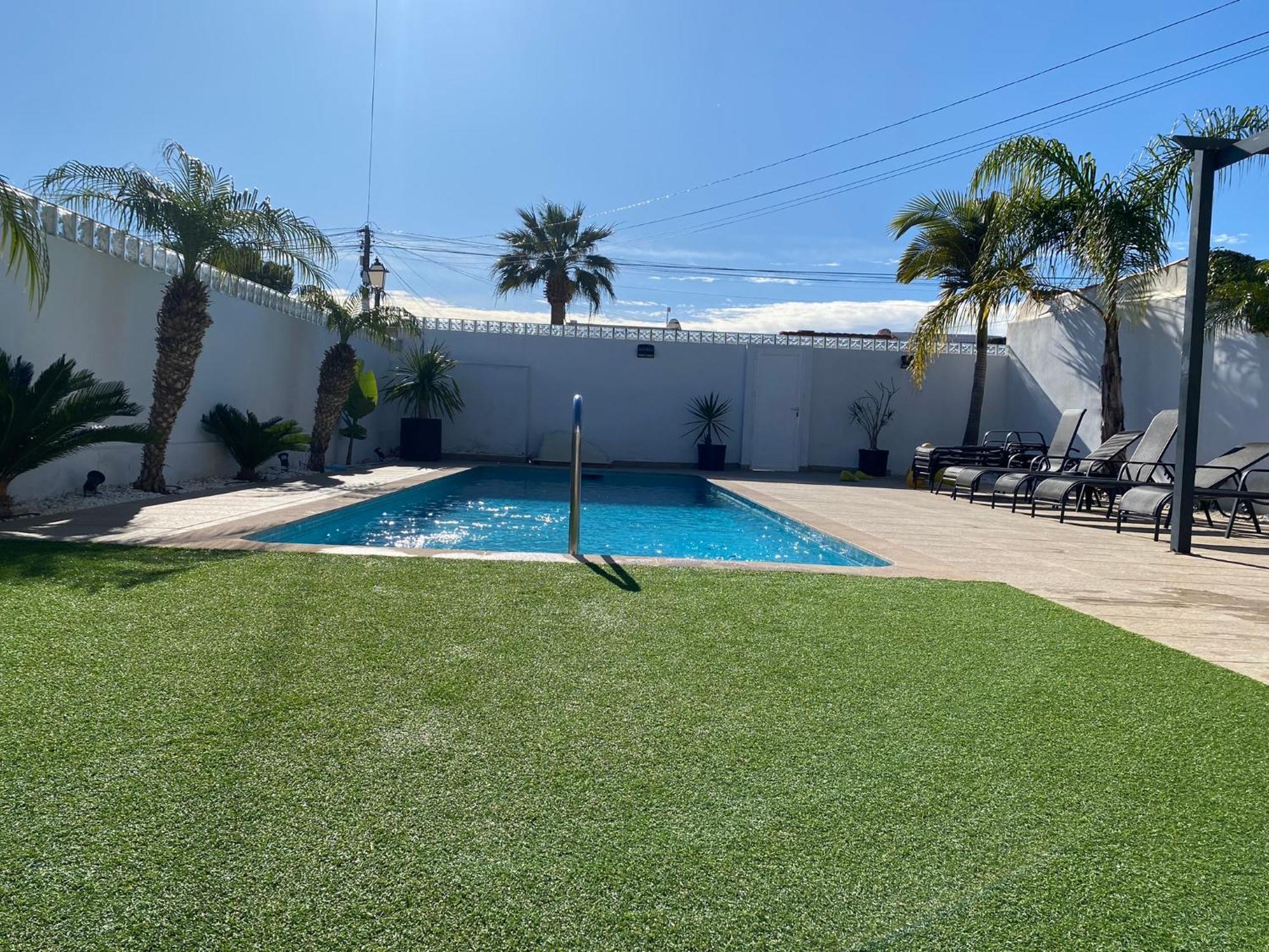Campoamor Villa & Private Pool, Garden & Roof Terraces Distant Sea Views Orihuela Exteriör bild